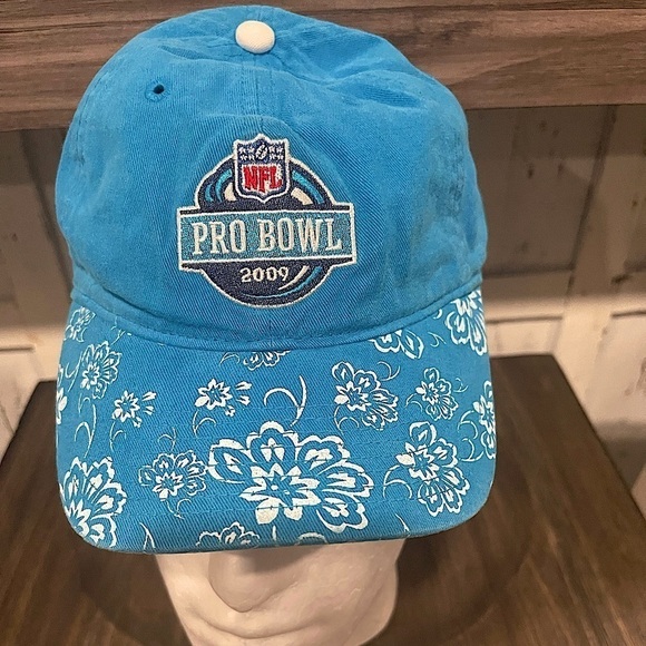 Floral Pro Bowl 2009 Football Hat - Picture 1 of 3